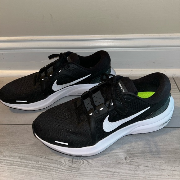Nike Other - Nike Vomero 16 running shoes